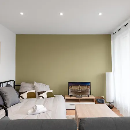 Spacieux T3 Avec 2 Parkings Gratuits Et 2 Balcons