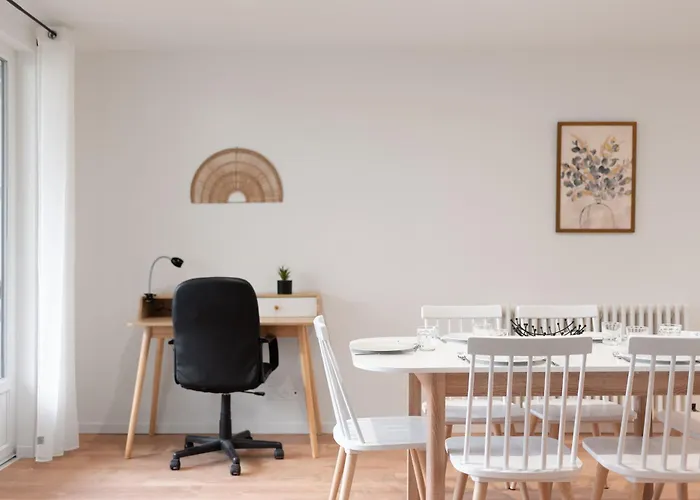 Spacieux T3 Avec 2 Parkings Gratuits Et 2 Balcons Apartmán *